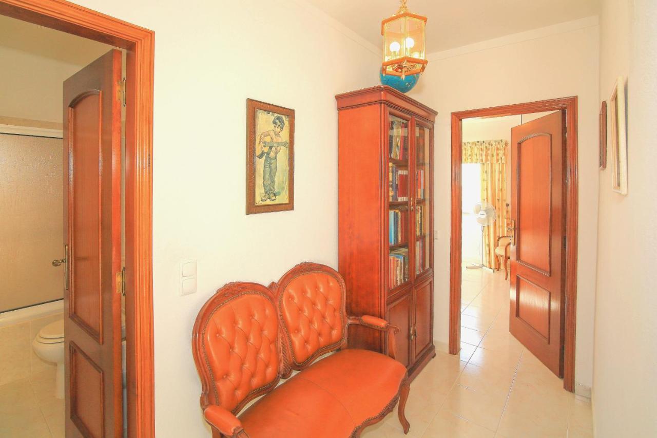 Olival With Pool Walking Distance To Villa *