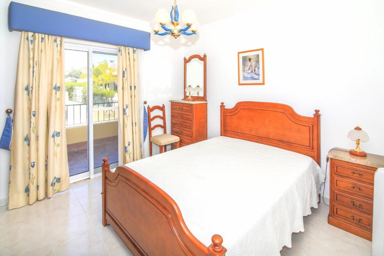 Olival With Pool Walking Distance To Villa