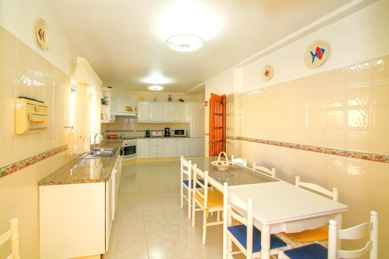 Olival With Pool Walking Distance To *