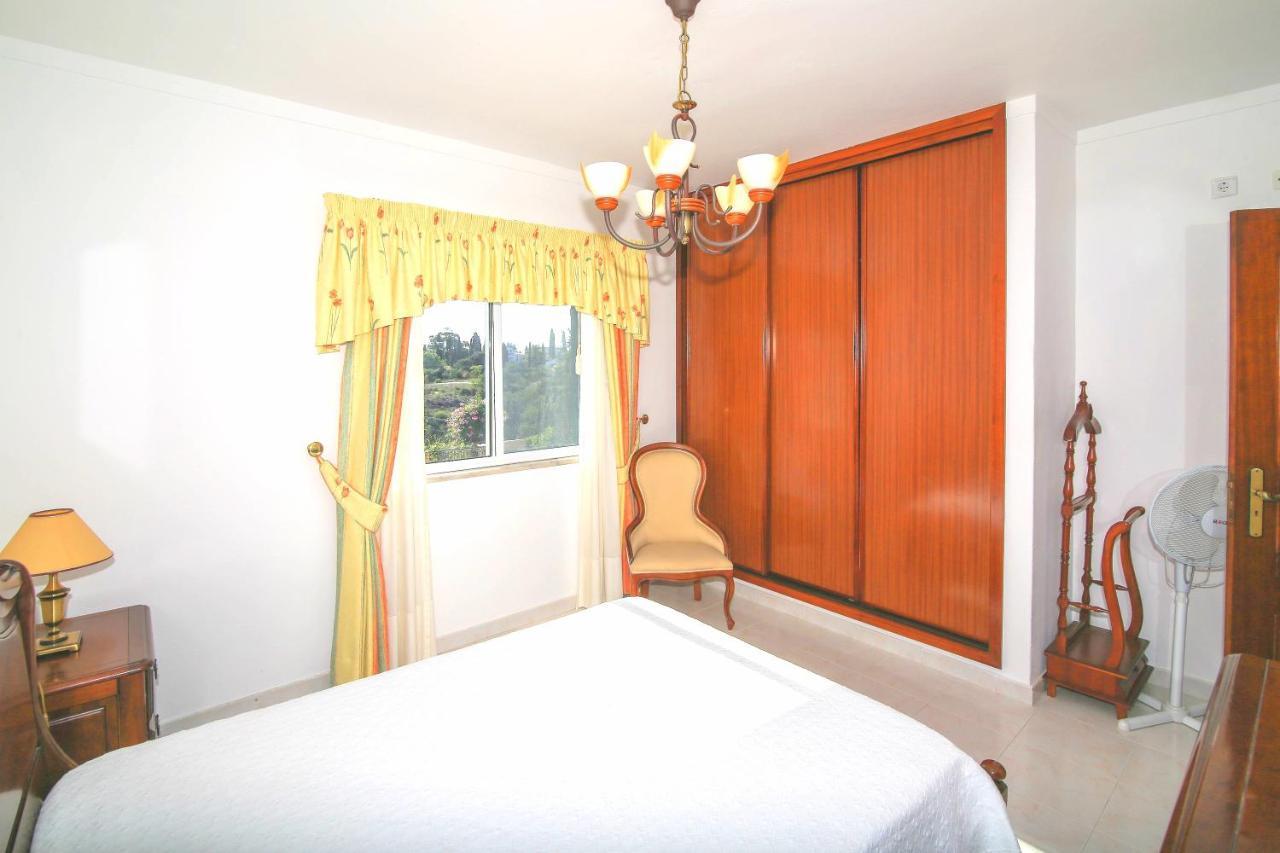 Olival With Pool Walking Distance To Villa *