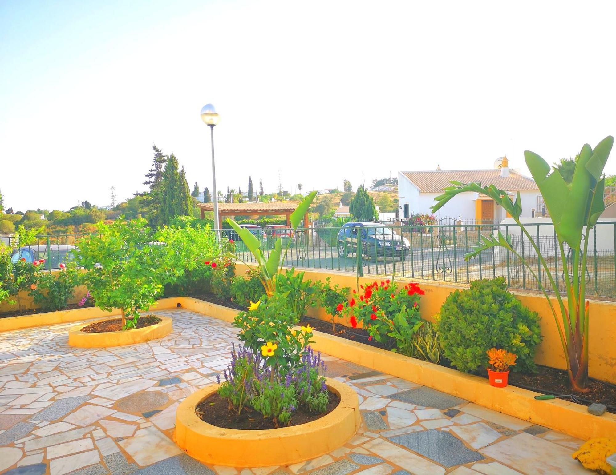 Olival With Pool Walking Distance To *